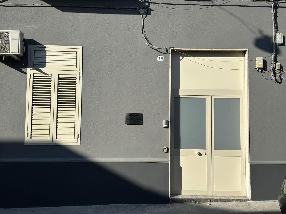 Holiday House Fifteen CTA Exterior foto